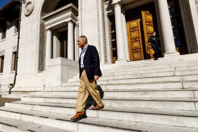 David Card, winner of the 2021 Nobel Prize in economics, walks through the University of California, Berkeley campus in Berkeley, California, on October 11, 2021. (AP Photo/Noah Berger) David Card, winner of the 2021 Nobel Prize in economics, walks through the University of California, Berkeley campus in Berkeley, California, on October 11, 2021. (AP Photo/Noah Berger)