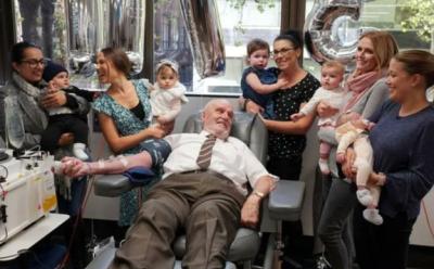 James Harrison (centre) donated blood that saved many babies’ lives. (Photo via X.) James Harrison (centre) donated blood that saved many babies’ lives. (Photo via X.)