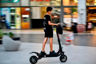 E-scooter accidents are on the rise. (Photo by shraga kopstein on Unsplash.)